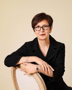 team-member-woman